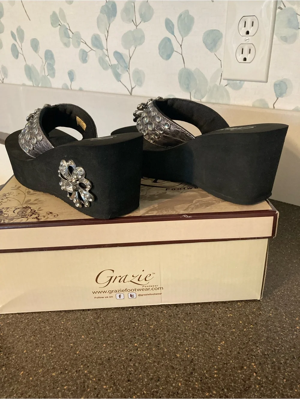 Grazie pewter wedge